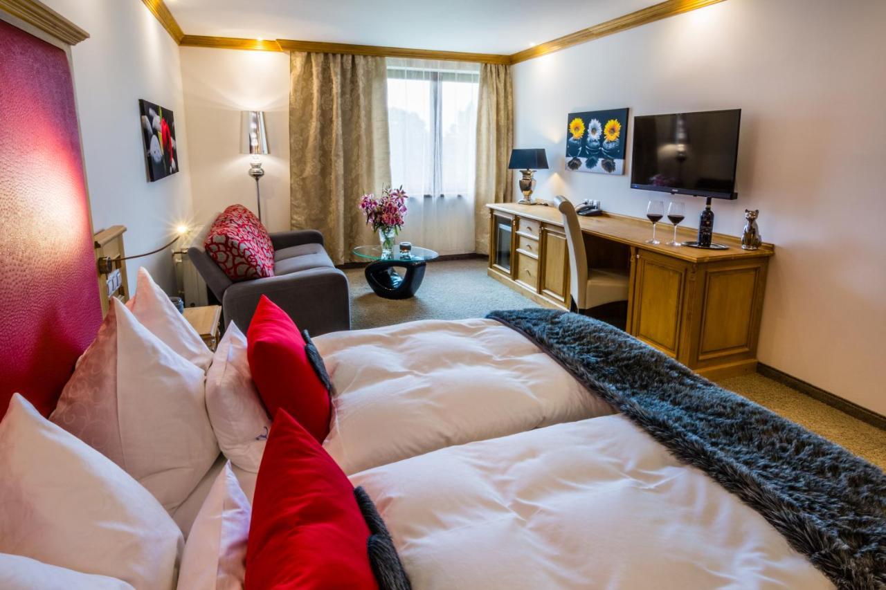 Wellness Hotel V Nebi Korenov Ngoại thất bức ảnh